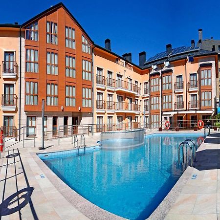 Apartahotel & Spa Jacetania Хака Екстериор снимка