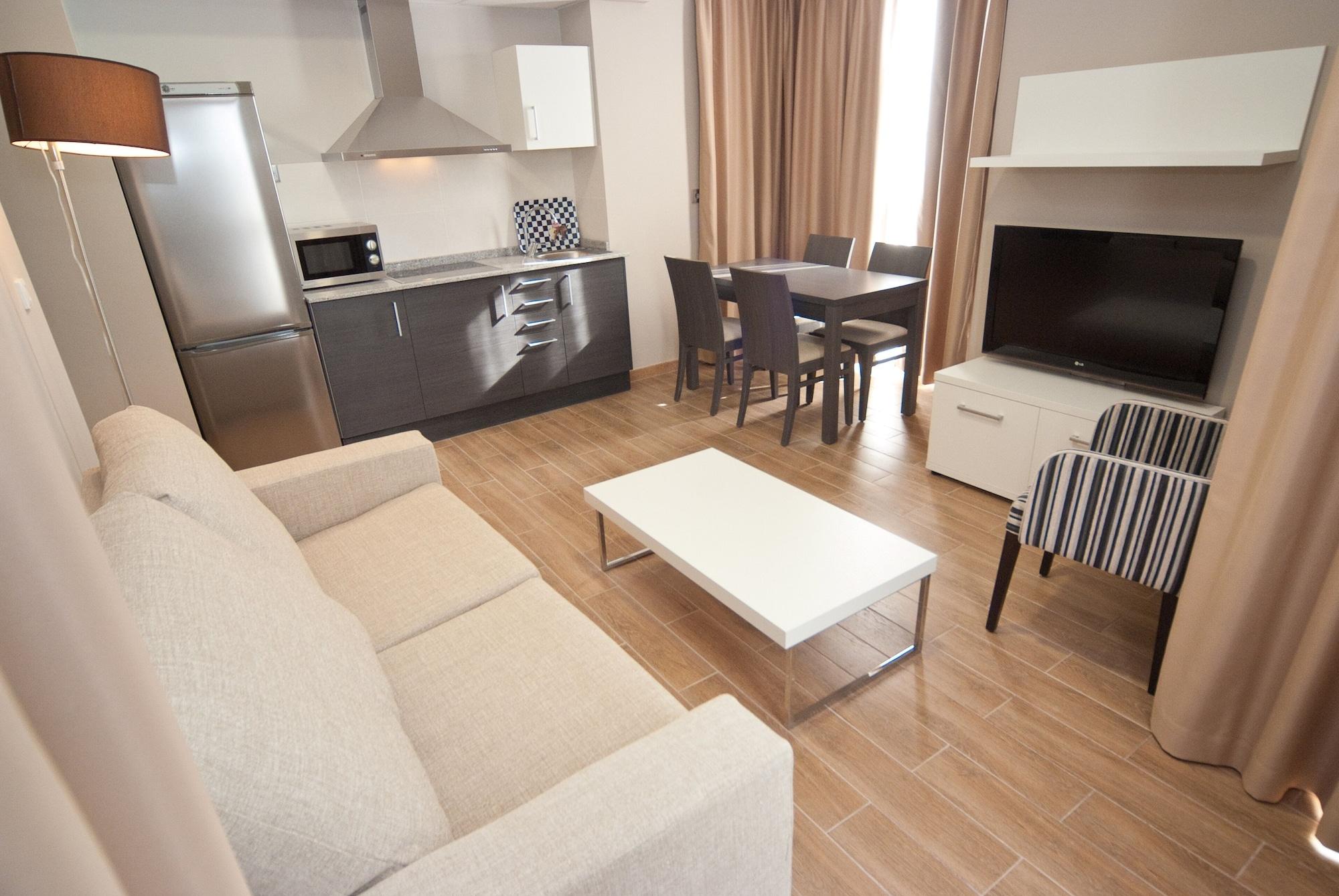 Apartahotel & Spa Jacetania Хака Екстериор снимка