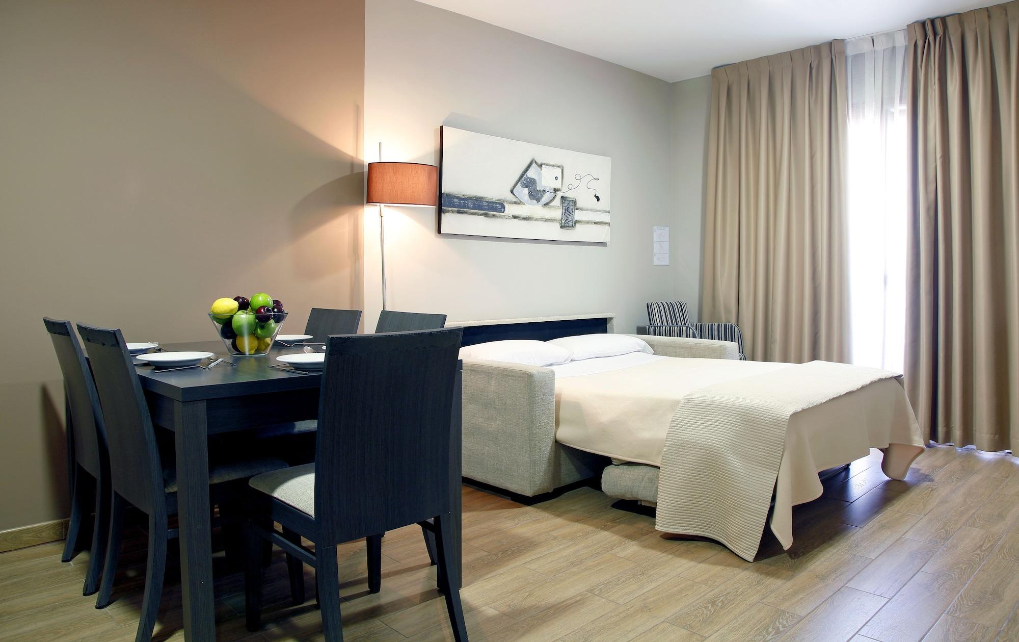 Apartahotel & Spa Jacetania Хака Екстериор снимка