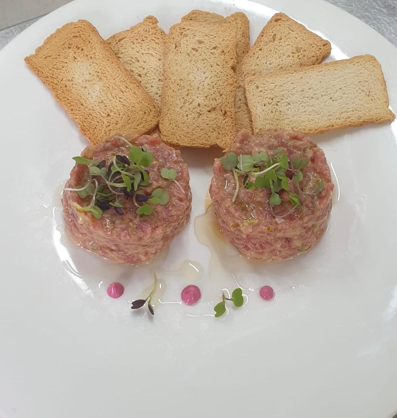 Apartahotel & Spa Jacetania Хака Екстериор снимка