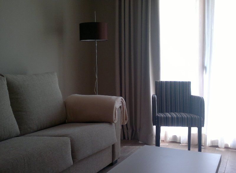Apartahotel & Spa Jacetania Хака Екстериор снимка
